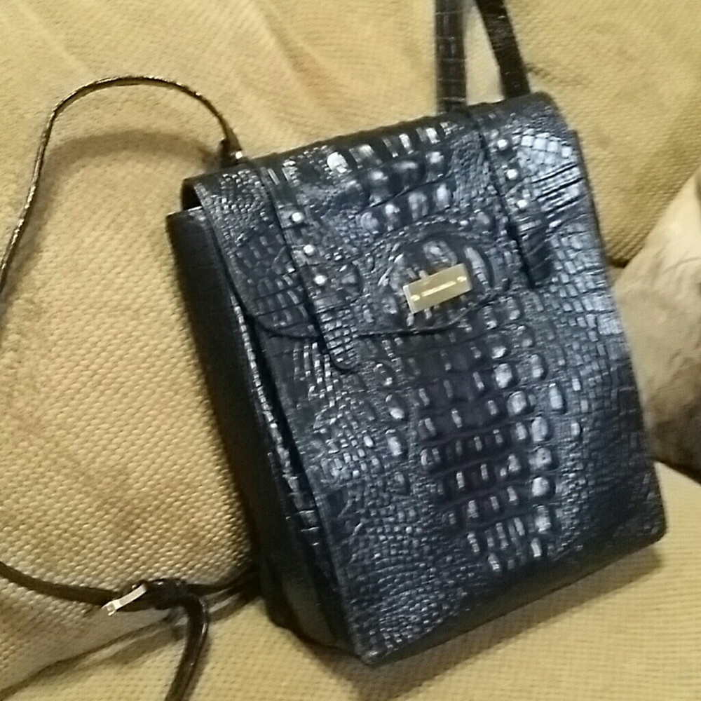 Beautiful NEW Brahmin black backpack purse